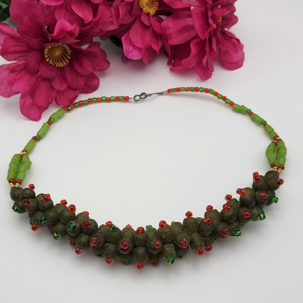 Vintage Green Sea Glass Bib Necklace 19" Green And Red Seed Bead Hood Clasp